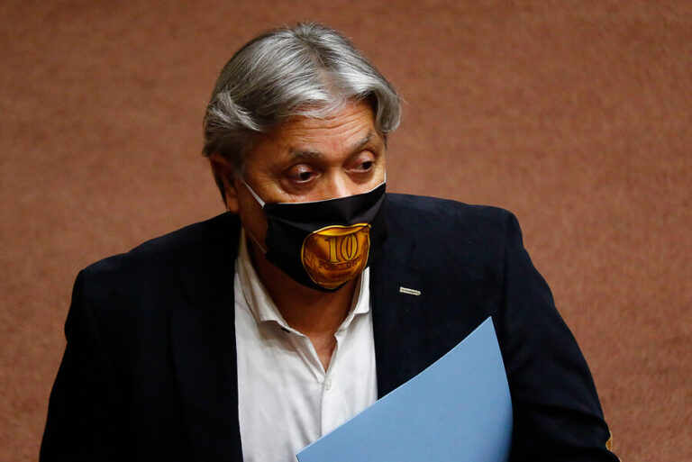 Navarro presentó recurso de protección en contra de camioneros movilizados: 