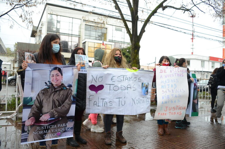 En prisión preventiva quedó Gary Valenzuela tras formalización por femicidio de Norma Vásquez