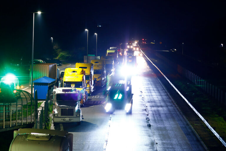 Paro de camioneros: Cerca de una decena de vehículos llegó hasta la Ruta 68