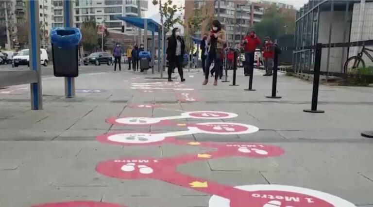 La experiencia de la creación colectiva en espacios urbanos aplicada al distanciamiento social