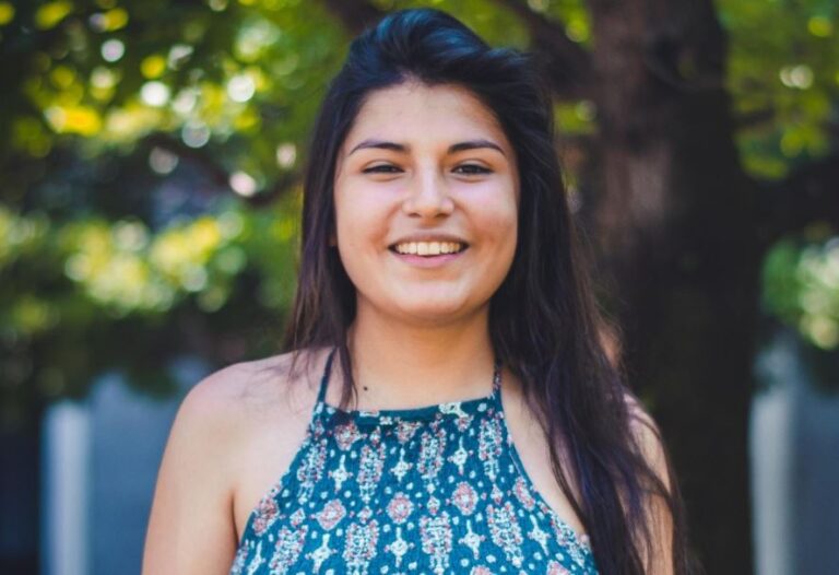 La presidenta de partido más joven de Chile: Alondra Arellano, la nueva timonel de Convergencia Social