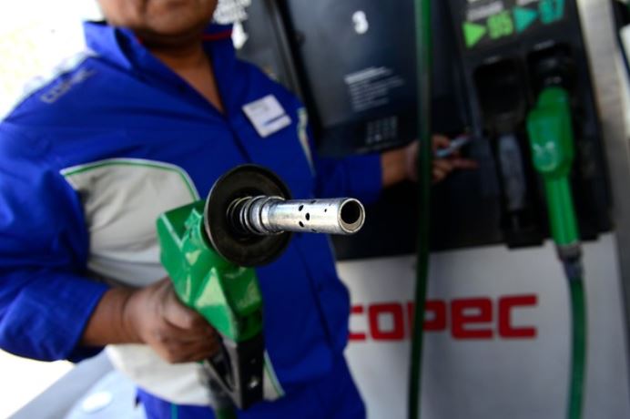 Precios de las bencinas suben tras 24 semanas a la baja