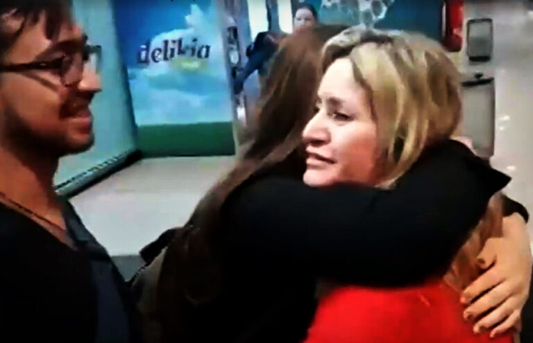 La difícil situación de chilenos en el extranjero que intentan retirar los fondos de AFP