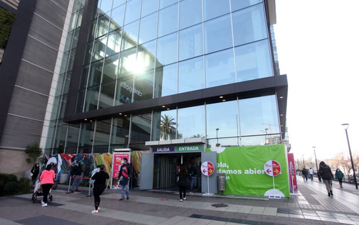 Este martes el Mall Plaza Egaña en La Reina reabrió sus puertas