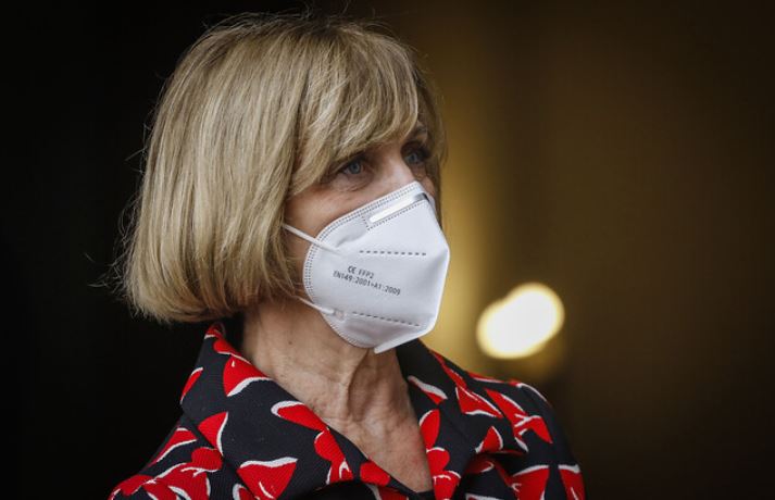 Matthei a Lavín: “Si quisiera votar por un candidato socialdemócrata, preferiría a Ricardo Lagos Weber”