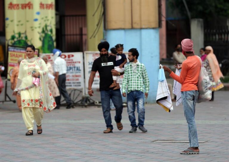 India supera a Brasil y se convierte en el segundo país con más contagios