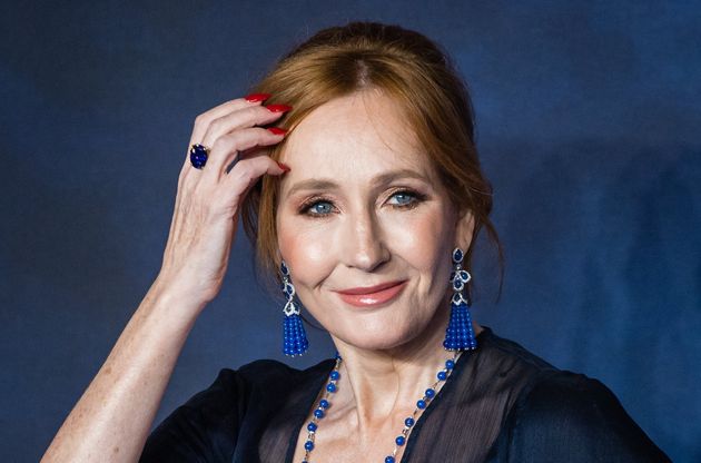Librería en Australia veta los libros de J.K. Rowling tras polémica por transfobia