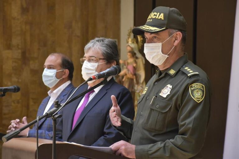 Protestas en Colombia: Jefe de Policía pide perdón al país por hombre que murió en detención