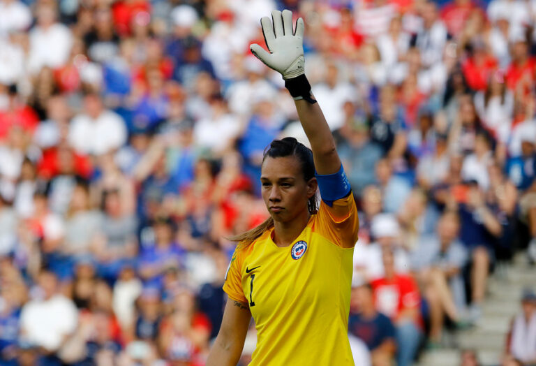 Endler fue titular en el triunfo del PSG ante el Guingamp en la liga francesa femenina