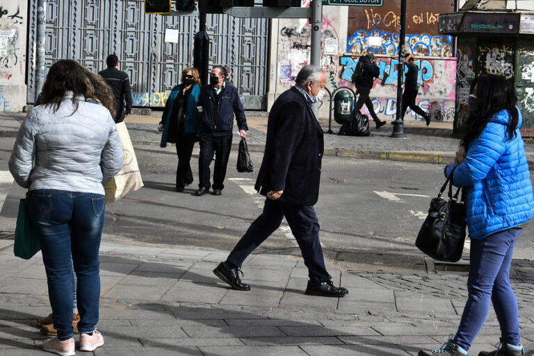 Anuncian que 5 comunas avanzan y 8 retroceden en Plan Paso a Paso