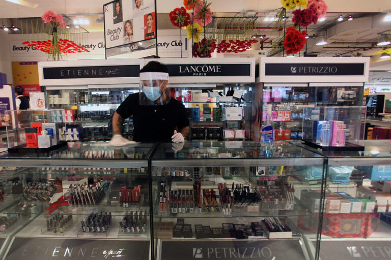 Fiestas Patrias: Multas por incumplir feriado en el comercio llegan a $1 millón por trabajador