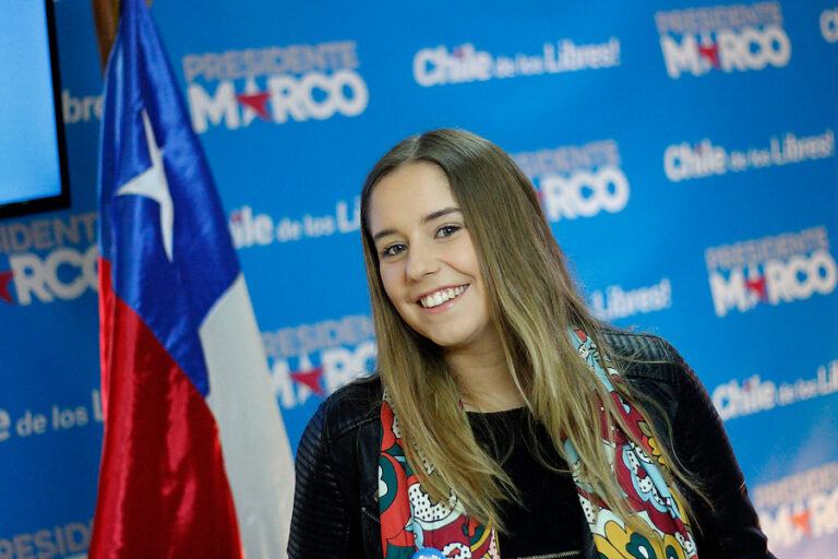 Fernanda Cornejo, hija de Karen Doggenweiler, asumió como secretaria ejecutiva del Grupo de Puebla