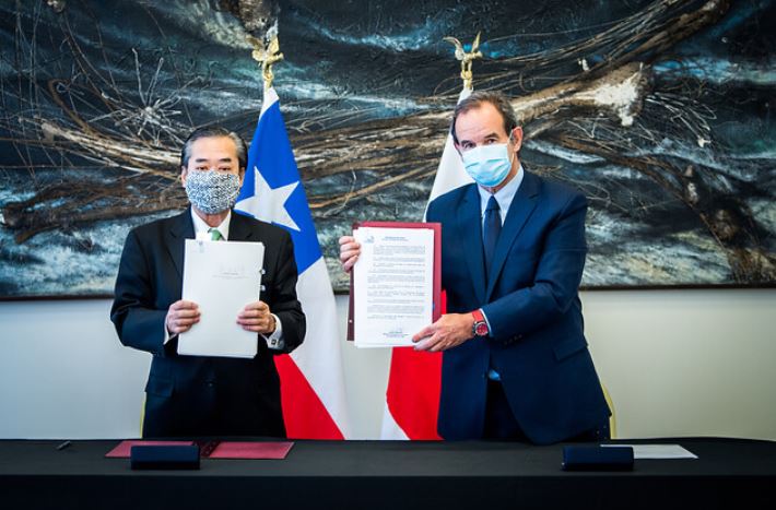 Japón donó a Chile US$ 4,6 millones en equipamiento para continuar la lucha contra el COVID-19