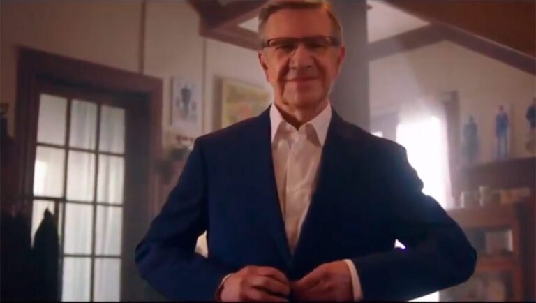 Lavín llama a crear 