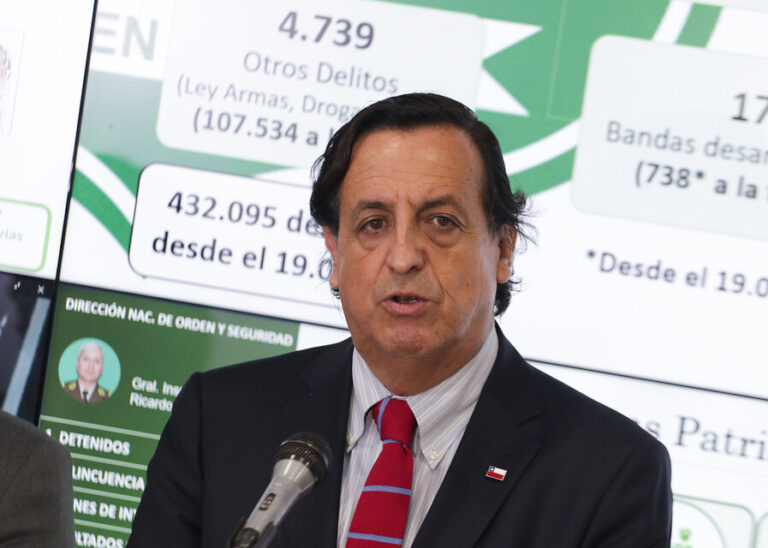 Hospital de Melipilla: Ministro Pérez consideró una 