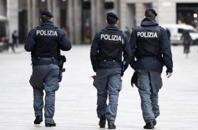 Italia: Ocho hombres son acusados de violar a dos adolescentes de 15 años