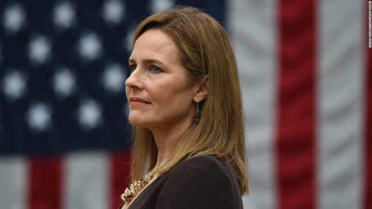 Quién es Amy Coney Barrett, la jueza designada por Trump para integrar la Corte Suprema