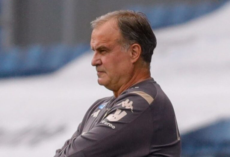 Bielsa se queda en Leeds y asegura su presencia en la Premier League