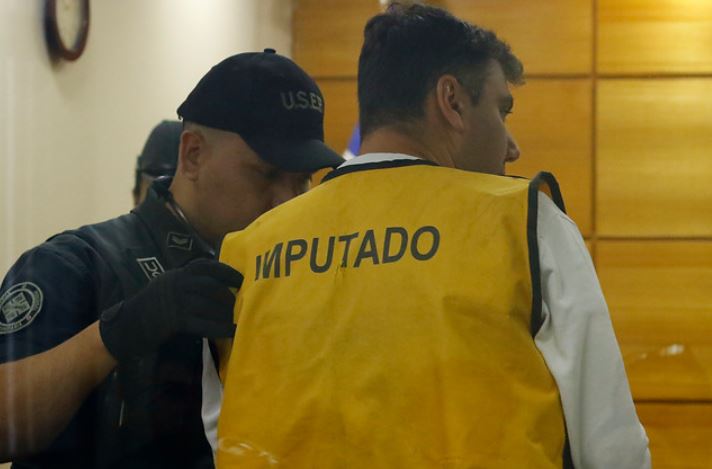 Defensa asegura que Karim Chahuán es víctima de hostigamientos y acosos por parte de gendarme