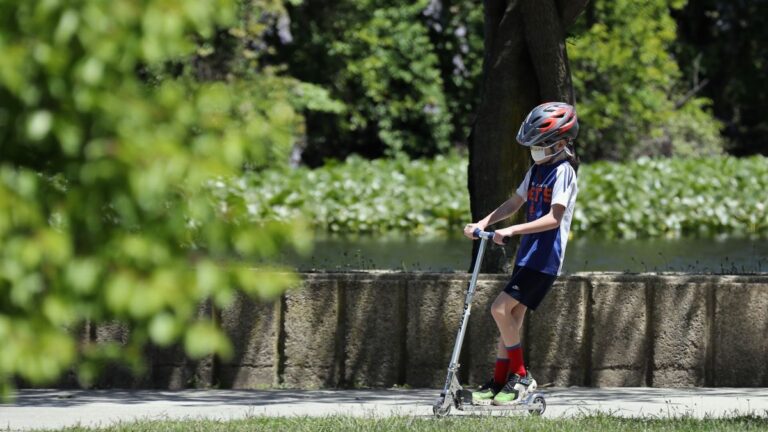 Estados Unidos registra más de medio millón de niños contagiados con COVID-19