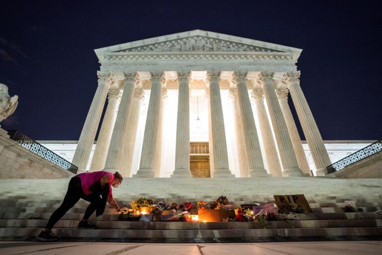 Estados Unidos: Corte Suprema mantiene Título 42 que permite la expulsión inmediata de migrantes