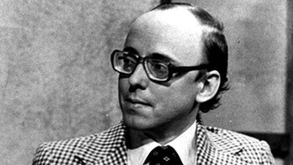 Fundación Jaime Guzmán por dichos de Longueira: 