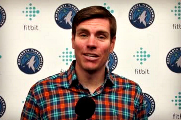 Los Hornets de Jordan despiden a su narrador radial que tuiteó una palabra racista