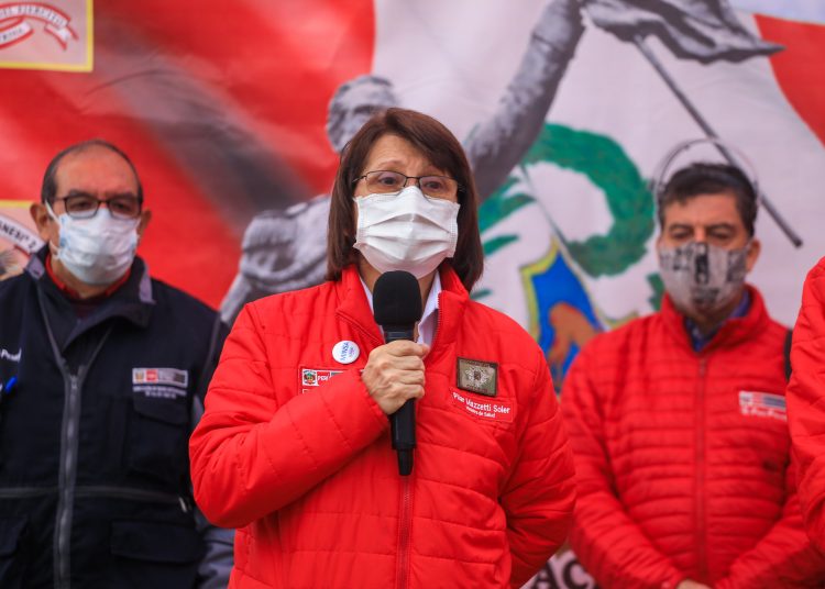 Ministra de Salud de Perú: 