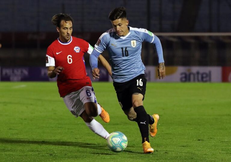 Para no creerlo: Chile cayó ante Uruguay con penal no cobrado y gol de último minuto