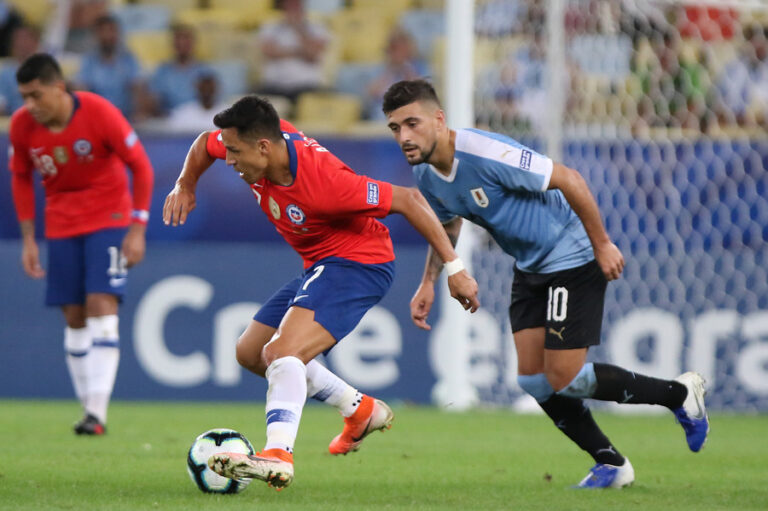 ¿A qué hora juega Chile y dónde ver el partido contra Uruguay por Clasificatorias?