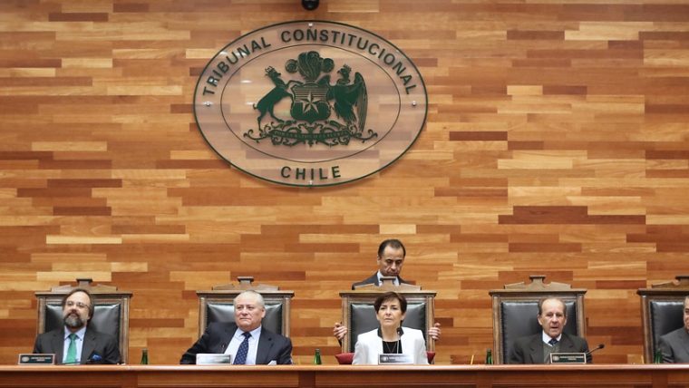 Chile Vamos acudirá al TC contra el proyecto que castiga el negacionismo de crímenes en dictadura