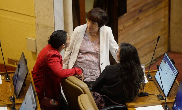 PC se suma a iniciativa de rechazar presupuesto para Carabineros si Rozas no es removido