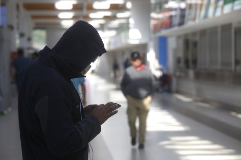 Concurso público del 5G también contempla mejorar la conectividad a Internet a estas 366 localidades de Chile