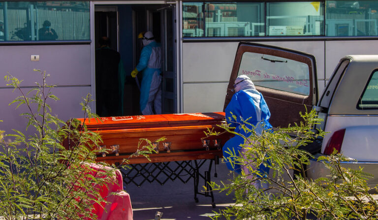 Argentina sumó más de 3 mil muertes por coronavirus y ahora supera los 20 mil decesos