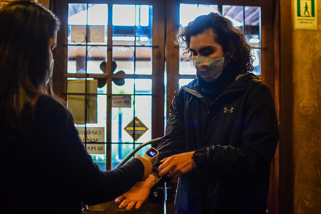 5 comunas de la RM pasarán a Apertura Inicial: Revisa todos los cambios en el Plan Paso a Paso