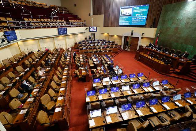 Proyecto de reajuste del salario mínimo es rechazado por la Cámara de Diputados y pasa a Comisión Mixta