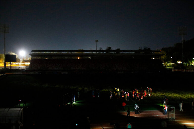 La UC y Curicó no reanudarán este viernes el encuentro suspendido por corte de luz