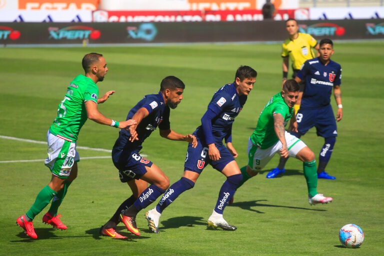 La U desperdició ventaja de dos goles y sólo empató ante Audax Italiano