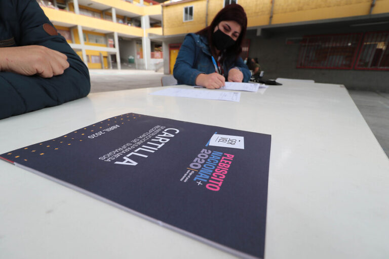 Servel desmiente información sobre posibles primeros resultados del plebiscito en Nueva Zelandia