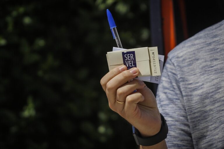 Resultado primer boletín de votos en el extranjero: Opción Apruebo lidera con el 86,59%