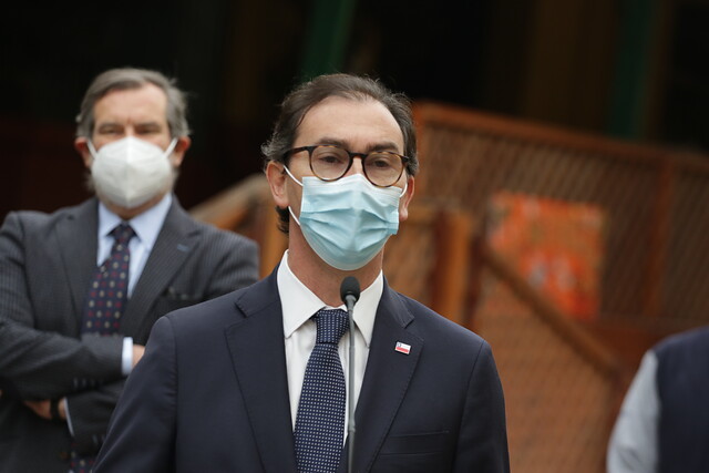 Figueroa afirma que Colegio de Profesores fue invitado y declinó participar en consejo por reapertura de escuelas