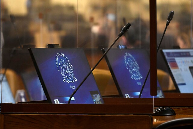 Cámara aprueba en general proyecto que obliga a los partidos a rechazar la violencia 