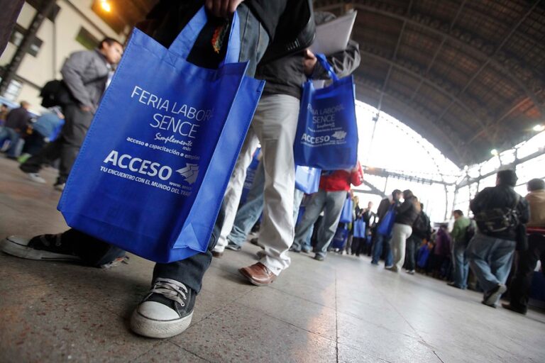 Lanzan ferias laborales simultáneas que ofrecen más de 14 mil puestos de trabajo