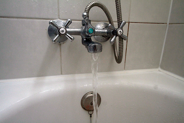 Hasta abril de 2021: Sanitarias prorrogan seis meses el corte de suministro de agua potable a clientes morosos