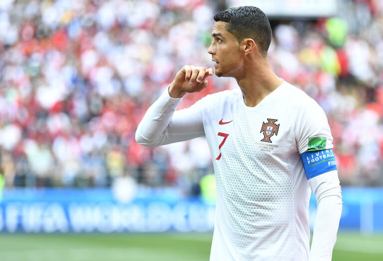 Entraron a robar a la casa de Cristiano Ronaldo para llevarse una camiseta