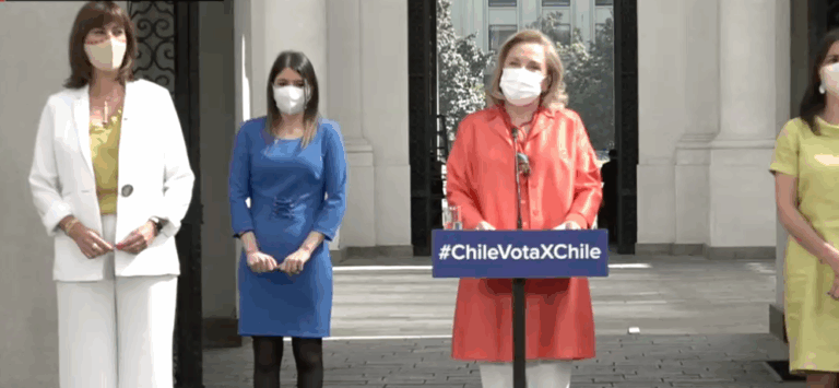 Cecilia Morel llama a las mujeres a participar del plebiscito: 