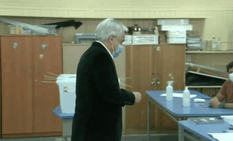Piñera tras emitir su voto en Las Condes: 