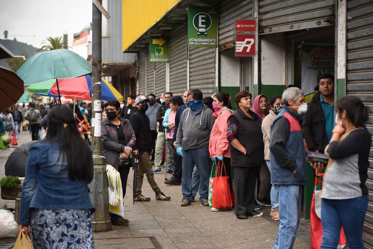 Emparejar la cancha: El desafío de Chile ante la concentración de riqueza y brechas de desigualdad