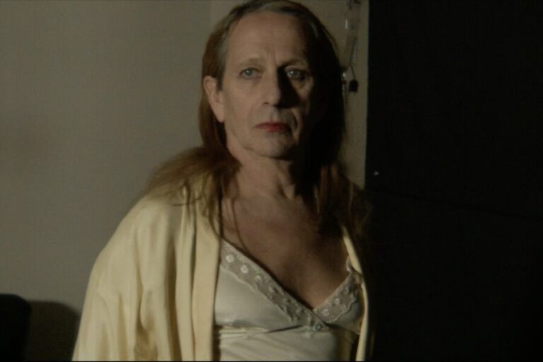 Liberan corto que muestra la transformación de Alfredo Castro en 