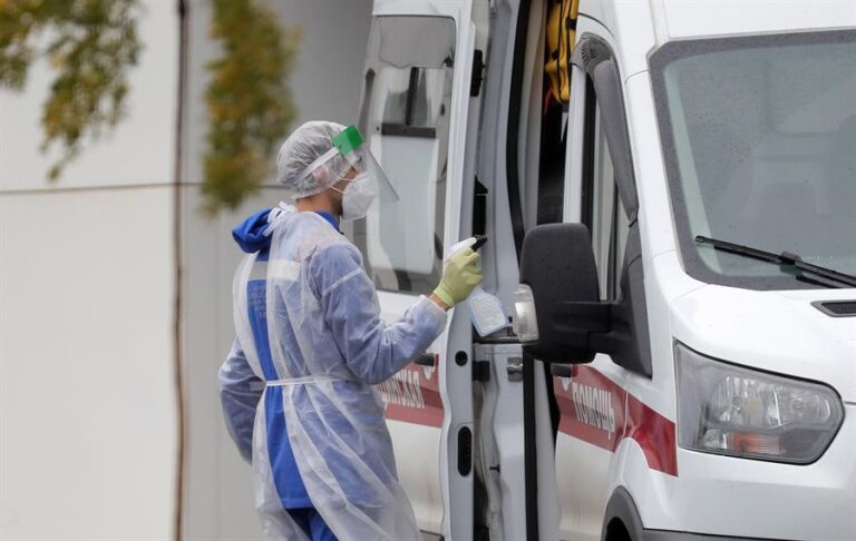 Rusia registra un nuevo récord con más de 16.300 casos diarios por segunda ola de COVID-19